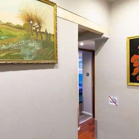 Lilly Main Train Station Old Town By The Heritage House Main Square Cracow Appartement