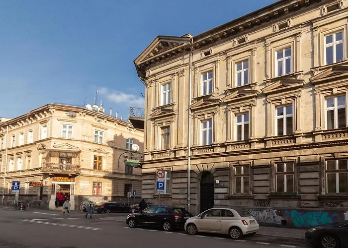 Lilly Main Train Station Old Town By The Heritage House Main Square Cracow