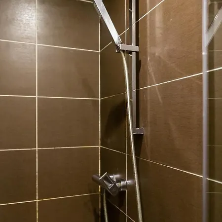 Lilly Main Train Station Old Town By The Heritage House Main Square Cracow * Краков